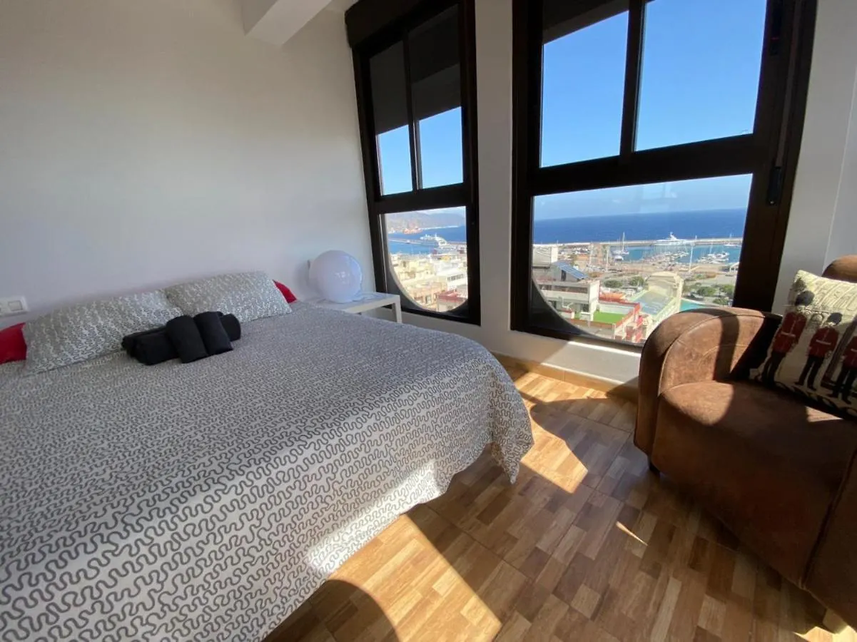 アパート サンタクルスデテネリフェVacacional Conceptual Vistas Mar Y Centroアパートメント スペイン